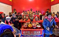 　新年之後，接下來一系列迎神廟會活動才是東引一年中最熱鬧時候，率先登場的是正月初九西引島忠義廟的擺暝。(圖：資料照片)