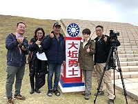 　壹電視新聞部知名主播陳雅琳，24日率製作小組登島拍攝大坵專題報導。（圖／文：陳鵬雄）