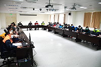 　因應新年度，災防相關單位召開110年災防演習第一次協調會議，會中聽取綱要計畫及本縣演習實施計畫草案，討論演練規劃、科目與想定，演習主軸暫定為非洲豬瘟暨防疫演練。（圖／文：曹重偉）