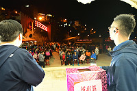 東引鄉新春暨元宵節茶會、摸彩活動,氣氛熱絡。(圖/文:陳其敏)