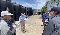 東莒海淡機組預設地場勘,目前規劃在猛澳港忠誠堡外廣場。(圖/文:蔡夢玲)
