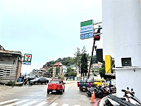 全家第4家便利商店19日上午在南竿清水掛起招牌,店址原私語茶坊餐廳。(圖:馬祖日報)