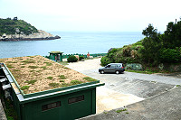 東引北海據點佔地頗廣,尤其防波堤新建之後,已成為親近海洋、觀賞藍眼淚的好地方,若水產養殖計畫再加把勁,發展前景看好。(圖/文:陳其敏)