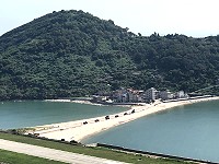 　塘后連島沙洲沙層深度近50公尺，橋梁工程必須打樁入岩，打樁深度創馬祖工程記錄。（圖／文：陳鵬雄）