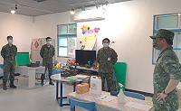 指揮官視導營區防疫整備狀況。(圖/文:吳家安)