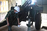官兵依要領完成武器保養,為確保裝備妥善。(圖/文:余竣鎧)