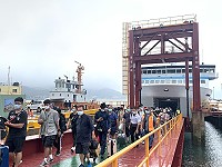 　台馬空中因霧停航2日，臺馬之星22日入境245人。（圖／文：馮紹夫）