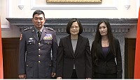 圖為東引陳寶餘2017年4月28日授階二級上將,2017年5月1日接任國防部副參謀總長執行官,蔡總統主持晉任佈達後合影。(檔案圖片/馬祖日報)