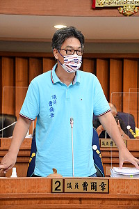 　議員曹爾章進行質詢。（圖／文：曹重偉）