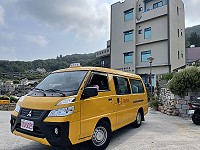 　因應小眾旅遊新趨勢，北竿有業者引進全島首部7人座計程車。（圖／文：陳鵬雄）