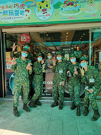 歡慶九三　我從軍！我驕傲！