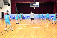 　籃委會舉辦之連江縣體育季運動防護講習圓滿落幕，邀請資深運動傷害防護員陳威志抵馬指導，綜合理論與實作，學員獲益良多。（圖／文：曹重偉）