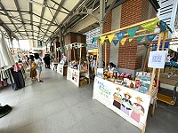 馬祖在地小農、廠商SBIR(地方產業創新研發)伴手禮精緻商品18日、19日在台中舊火車站十二籃市集展售,呈現及共同行銷推廣馬祖特色產品。(圖:白日夢創意開發公司)
