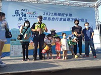 微光馬祖嘉年華規劃迷彩小舞台與民眾歡樂互動,還有舉辦馬祖愛趴GO粉絲抽獎同樂會,讓民眾開心拿大獎。(圖:馬管處)