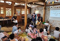 連江縣古蹟日第一波圓滿落幕,首梯結合鐵板燒塔節,壓軸場舉辦馬祖故事屋-燒塔節的故事,邀請文史工作者游桂香擔任講師。(圖/文:曹重偉)