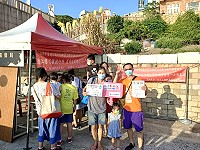環資局委託技佳工程科技公司人員於仁愛鐵板燒塔節會場宣導垃圾分類及二手物循環利用,有超過500位民眾熱情參與。(圖:連江縣環資局)