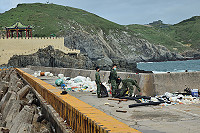 颱風過後,東引軍民協力進行環境清潔與復原。(圖/文:陳其敏)