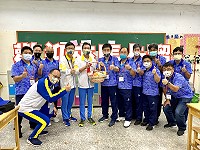新北市副市長劉和然慰勞連江縣代表隊職員,致贈水果禮盒及台南市政府112年全運會籌備會也到場邀請參賽。(圖:連江縣政府教育處)