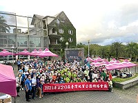第20屆台灣地質公園網絡會議15日召開,會中進行地質公園產品競賽頒獎,伍力亞企業社兩項產品分別榮獲社區組最佳市場吸引力獎及佳作。(圖:連江縣馬祖地質公園協會)