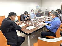 立委陳雪生19日邀集中油公司、馬祖油品公司召開梅石加油站新增油槽工程補助協調會議。(圖:立委陳雪生國會服務處)