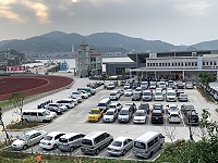 　環保署統計110年馬祖車輛密度每平方公里有381輛汽機車，汽機車數量連年成長，停車空間不足成為民眾困擾。（圖／文：馮紹夫）