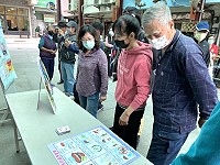 莒光鄉110年健行摸彩反菸活動,7日在藝文廣場舉行。(圖/文:蔡夢玲)
