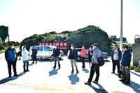 東引鄉民代表會定期大會第2天鄉政考察,所會一行人瞭解直升機場改善工程施工現況與進度。(圖/文:陳其敏)