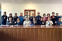 中華民國中小學校長協會與縣內校長座談,除了瞭解地方教育發展外,也期盼能帶給地區校長專業支持與資源。(圖:教育處)