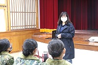 范姜群麗副執行長主持初級防處輔導知能講習。(圖/文:莊媛婷)