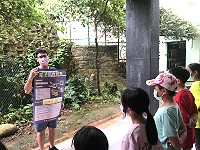 提升廢乾電池回收率,環資局今年舉辦國小校園廢乾電池回收競賽,各校師生一起發揮創意,回收乾電池、攜手護地球。(圖:連江縣環資局)