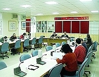 　總統大選在即，縣選舉委員會召開選監檢警聯繫會報，討論如何加強聯繫、協助與支援。（圖／文：曹重偉）