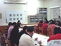 　敬恆國民中小學舉辦班級親師座談會。（圖／文：陳樂團）