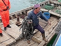　馬祖海巡隊昨日在鐵板海域查獲大陸漁船非法電魚。（圖／文：張登傑）
