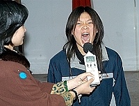 　女孩勇敢說「ＮＯ」，衛生局舉行「性自主Sex to No Say」活動，朱家儀以一百三十四點七分貝獲得大聲公。（圖／文：張登傑）