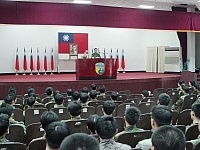 副司令戴將軍於會中要求全體幹部建立起「事前防範比事後處理重要」的觀念,防範部隊危安事件肇生。【圖/文:蘇晉正】
