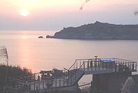 位於東引樂華角的「和尚看經」觀景台,是觀看夕陽餘暉和山海景觀的好所在。(圖/文:陳其敏)