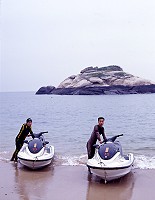 連江縣政府將在今年夏天大力推銷馬祖的碧海藍天與潔淨沙灘,讓旅客享受乘風破浪的快感,值得國人期待。(圖:連江縣政府觀光局提供)