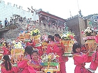 全村一起來熱鬧!(圖與文:張登傑、陳樂團)