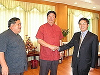 　福州市委副書記陳揚富與府會首長會見。（圖：本報大陸傳真）