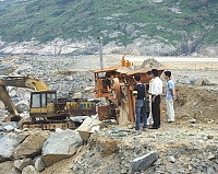 　盜濫採土石聯合查緝小組受理民眾檢舉後，到北竿會勘查察。（圖／文：陳鵬雄）