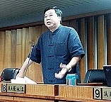 　議員張永江進行質詢。（圖／文：曹重偉）