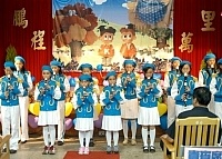 　鵬程萬里！介壽國中小畢業典禮精心安排將惜別祝福晚會與學生多元才藝展演兩項活動合而為一。（圖／文：張登傑）　