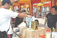    燈塔百年慶紀念酒上市。（圖／文：張登傑）