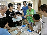 　桃園地區的馬祖鄉親健檢昨日登場，將近約有六十位桃園旅台鄉親到場參加。（圖：連江縣衛生局提供）