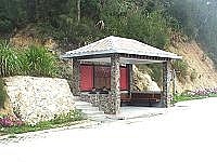 　全國獨一無二的「閩東式建築候車亭」全數完工啟用，往後乘客可享受舒適美觀的候車環境。（圖／文：曹重偉）