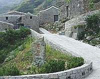 　芹壁南面入口意象區，觀光客拍照最愛。（圖／文：陳鵬雄）