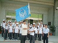 義消競技大賽將於今日在基隆市舉行,縣長陳雪生親往授旗,期勉全體隊職員全力以赴,為地區爭光。(圖/文:張登傑)