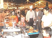 　縣運觀光夜市人氣強強滾，讓民眾感受縣運動大會的魅力四射。（圖／文：張登傑）