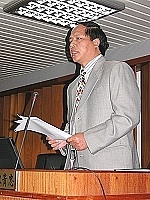 　議員陳貴忠進行質詢。（圖／文：曹重偉）