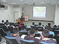 　營養師林子又帶領學員們認清過重原因，並期勉大家只要持之以恆，減重絕對都會有所成效。（圖／文：曹重偉）